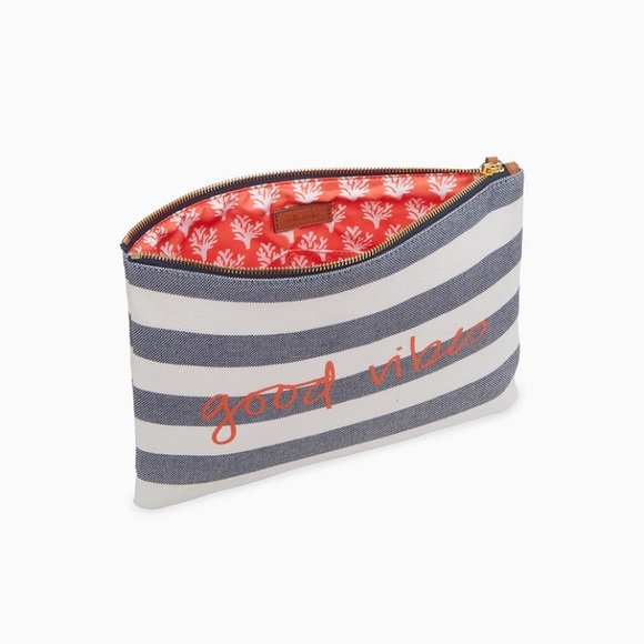 Pouch - Picture 2 of 3